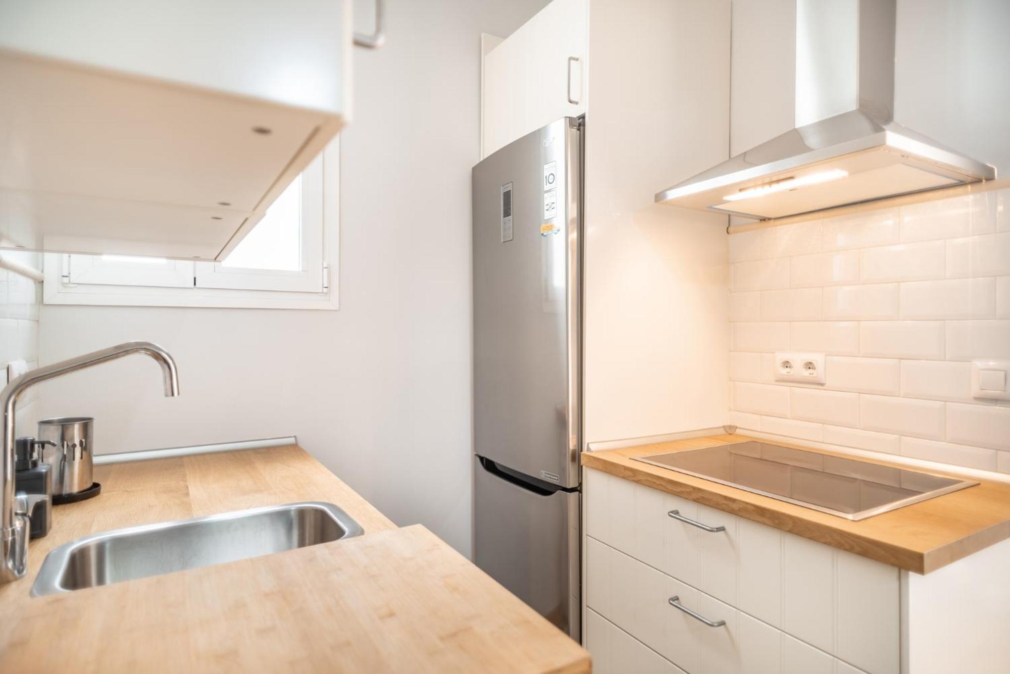 Апартаменты Beautiful And Bright- 1Bd 1Bth- Center Севилья Экстерьер фото